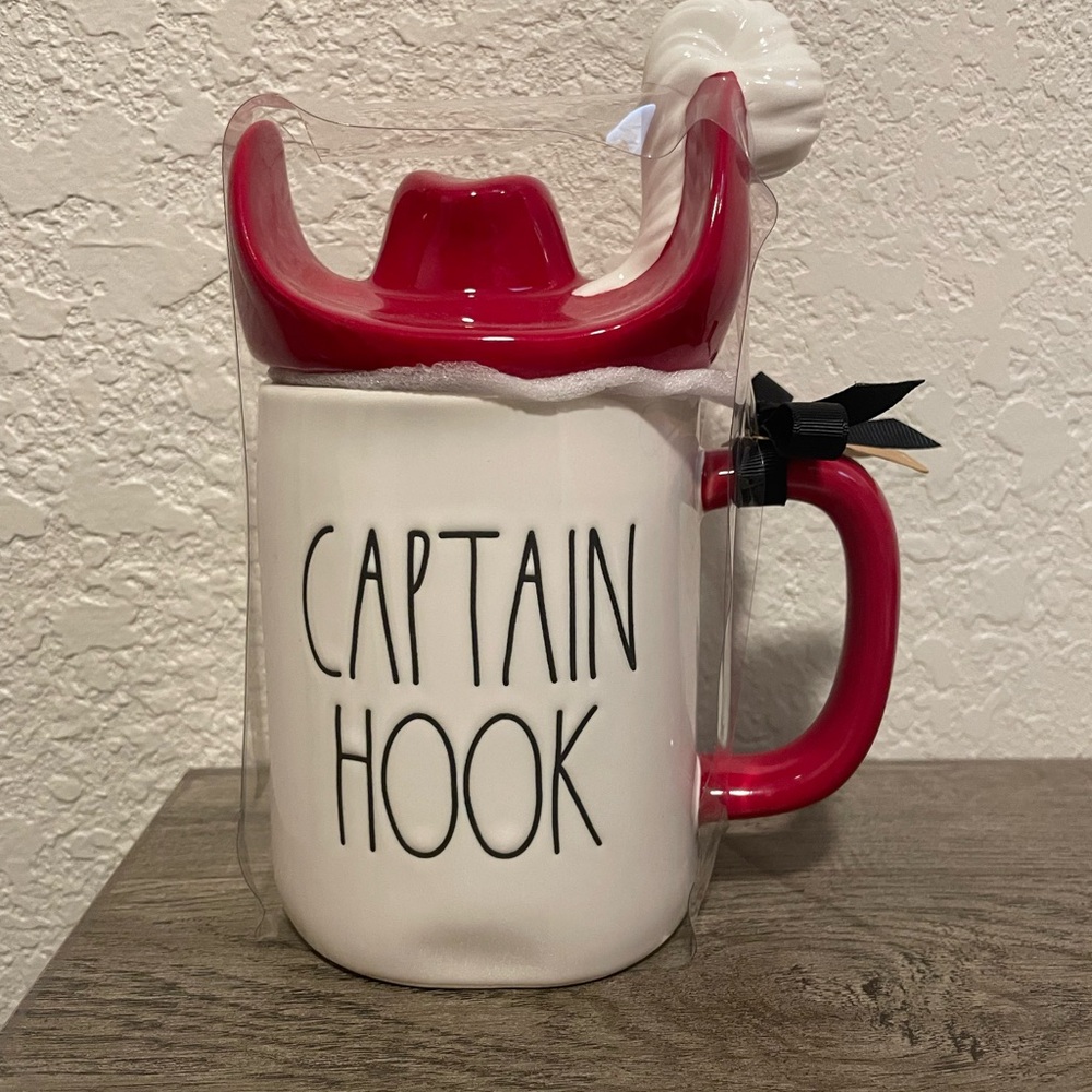 Captain Hook Mug - Picture 3 of 3